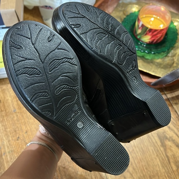 Dansko Booties Wedge - Picture 3 of 6